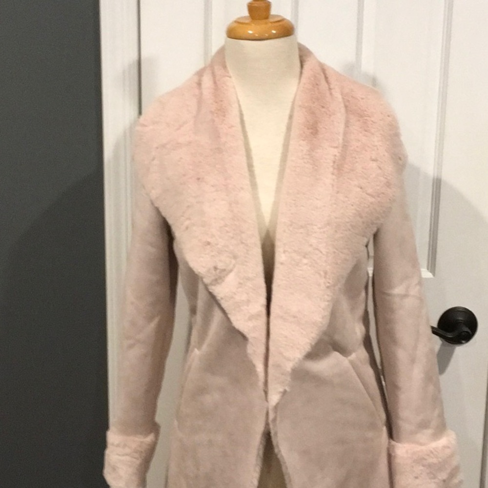 Blush Pink Faux Suede Fur coat  🎉🎉🎉 Host pick LAST ONE!! - Picture 2 of 8